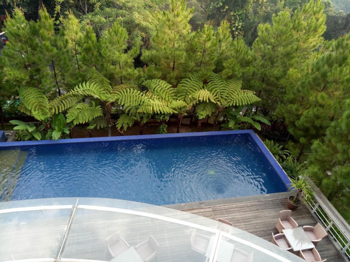 Hotel House Sangkuriang Bandung Zewnętrze zdjęcie