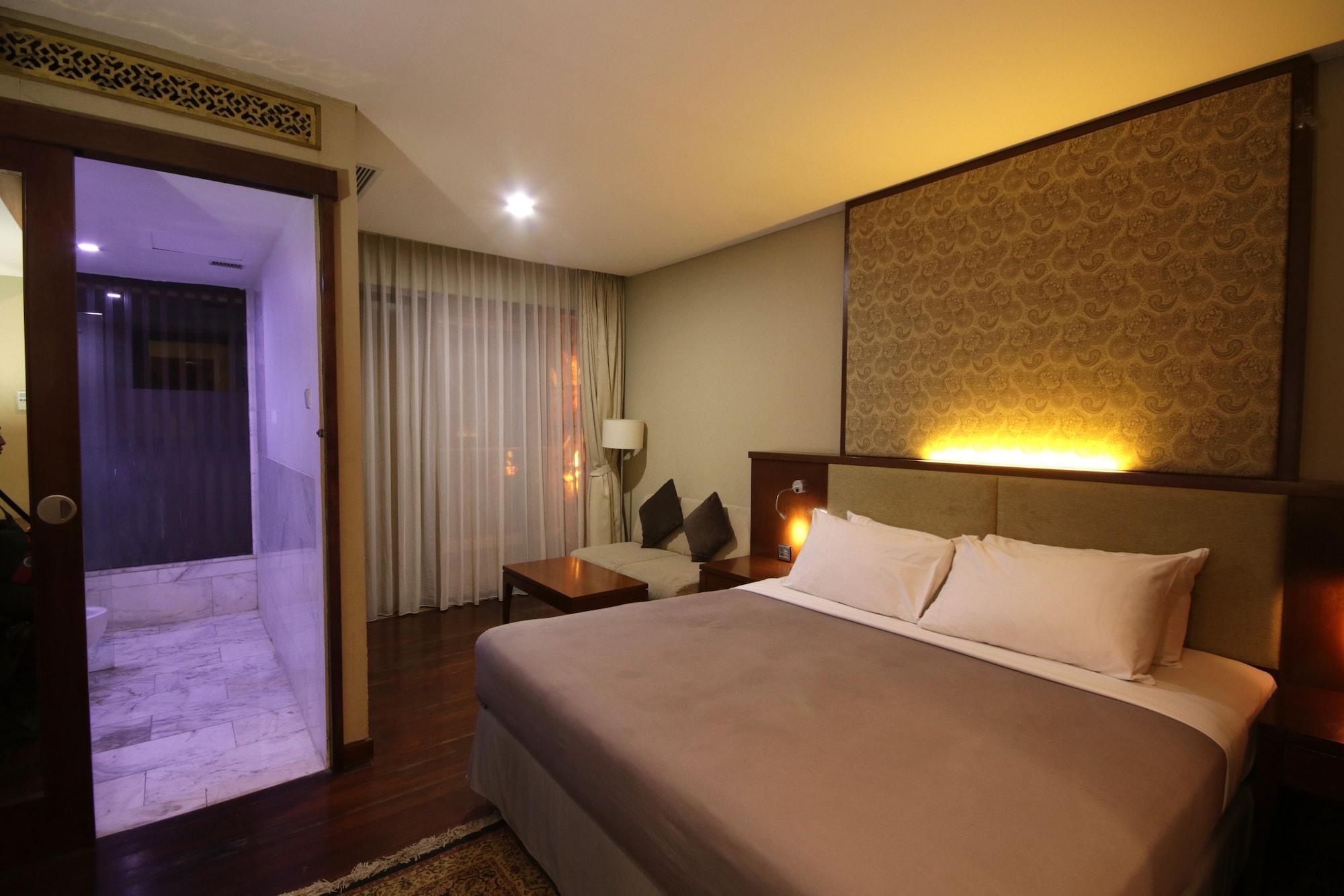 Hotel House Sangkuriang Bandung Zewnętrze zdjęcie