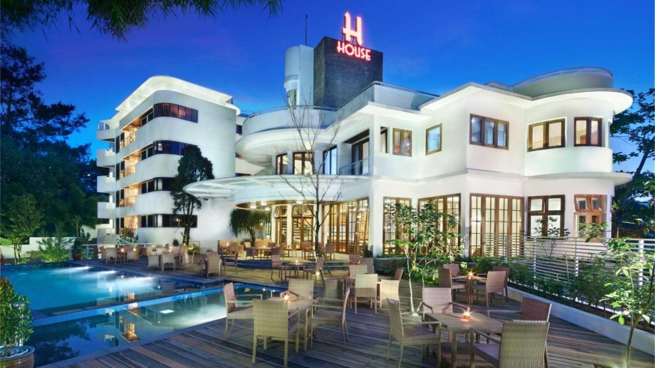 Hotel House Sangkuriang Bandung Zewnętrze zdjęcie